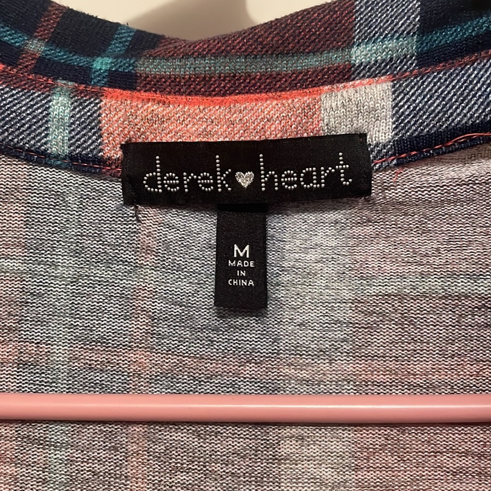 Pink blue plaid button down - Picture 3 of 3